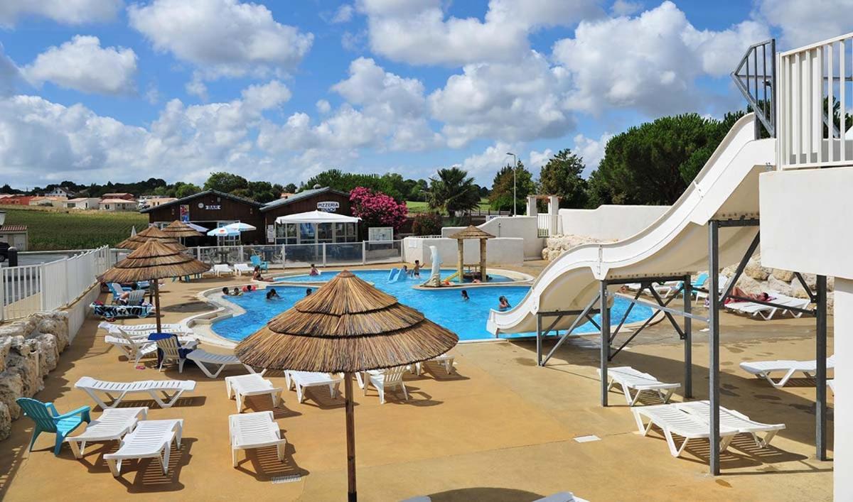 Mobil Home Parfait Etat Sur Camping Arvert Εξωτερικό φωτογραφία